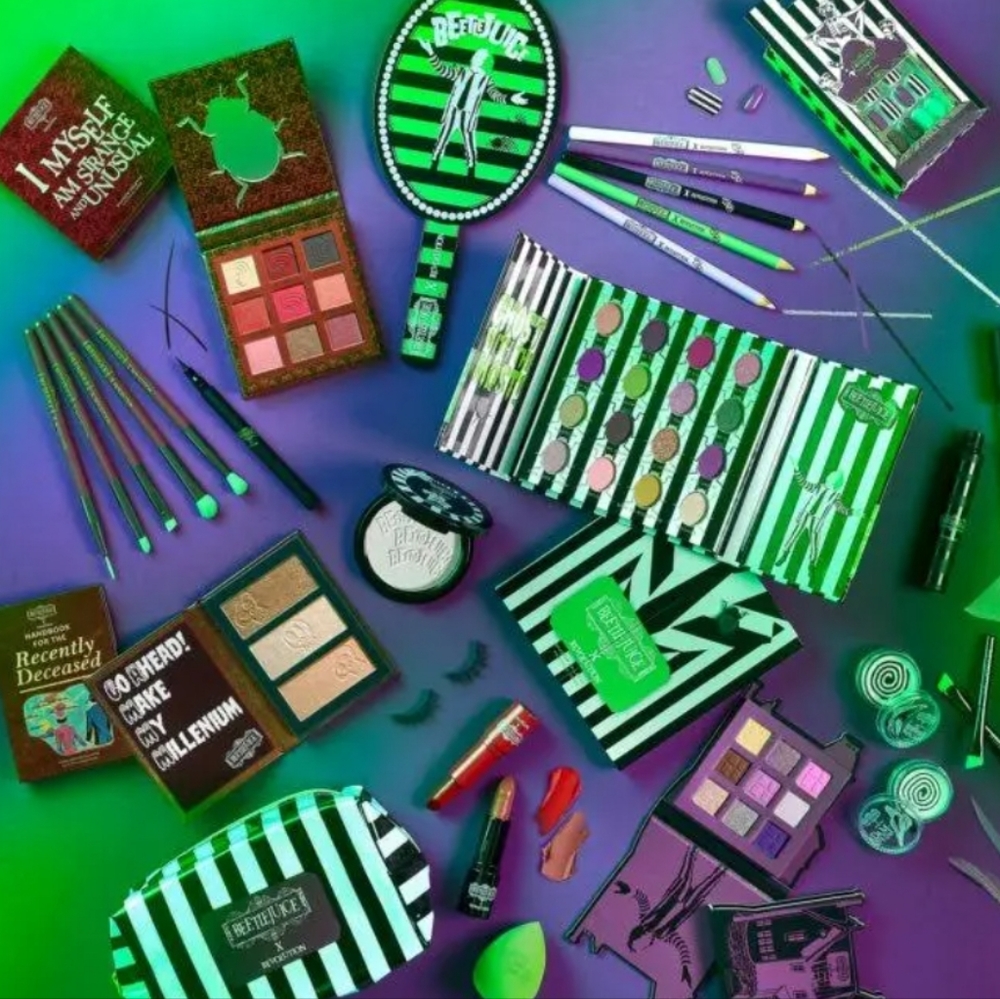 šļø beetlejuice x revolution ⢠highlighter palette - Picture 7 of 7